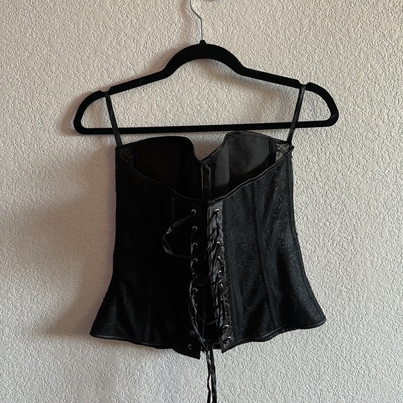 Adore Me Corset - Picture 2 of 2